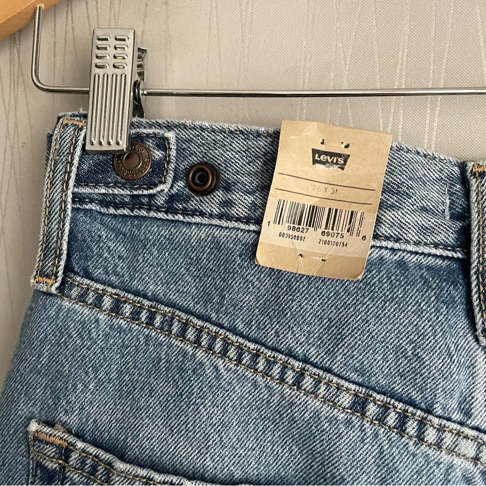 NWT Levi’s Cinch Barrel Jeans - Picture 12 of 16